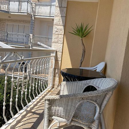 Guest House Adria 두기라트 외부 사진