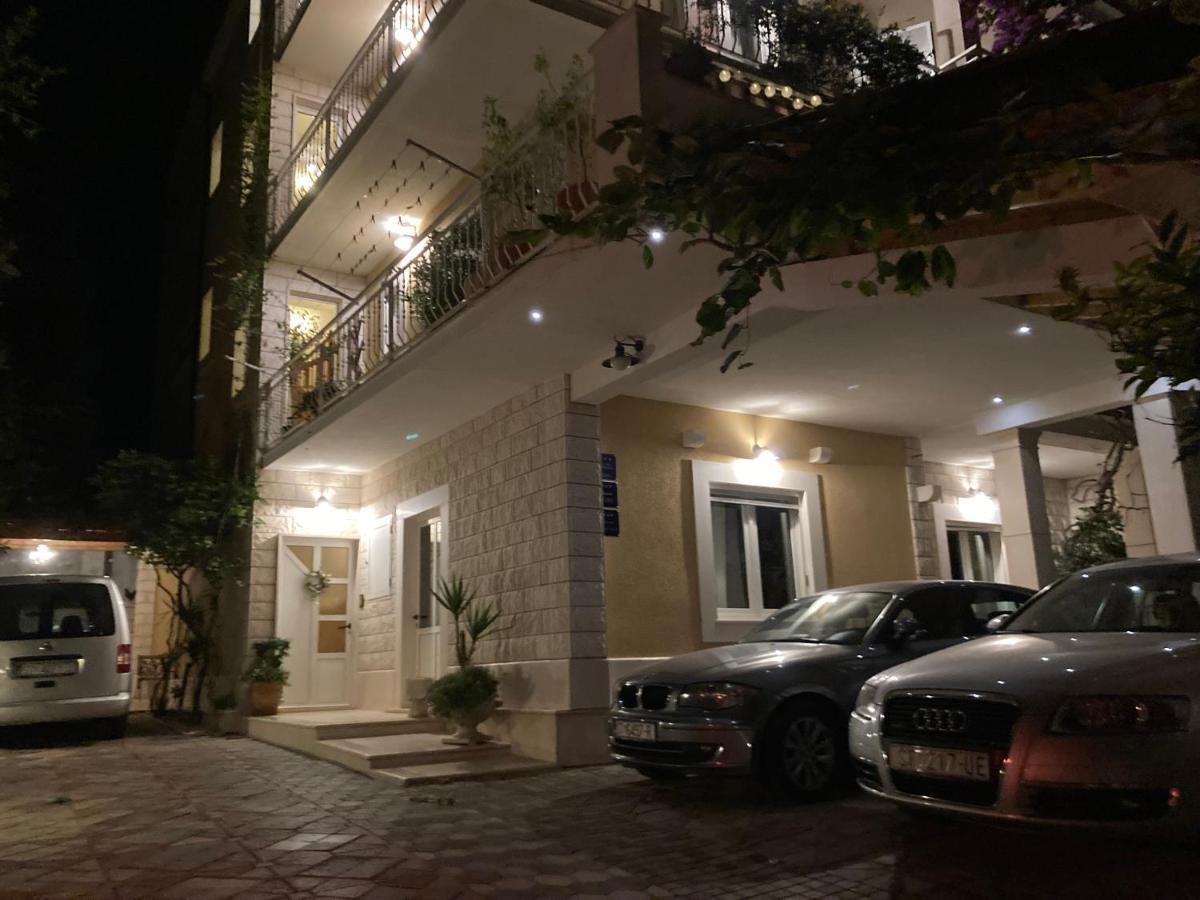 Guest House Adria 두기라트 외부 사진