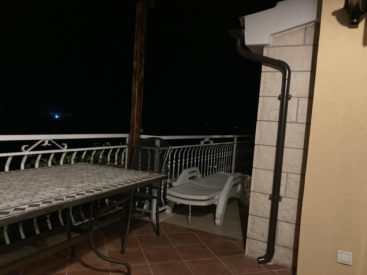 Guest House Adria 두기라트 외부 사진