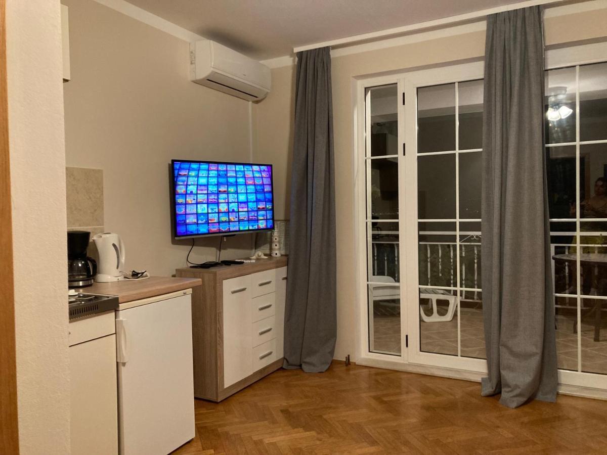 Guest House Adria 두기라트 외부 사진