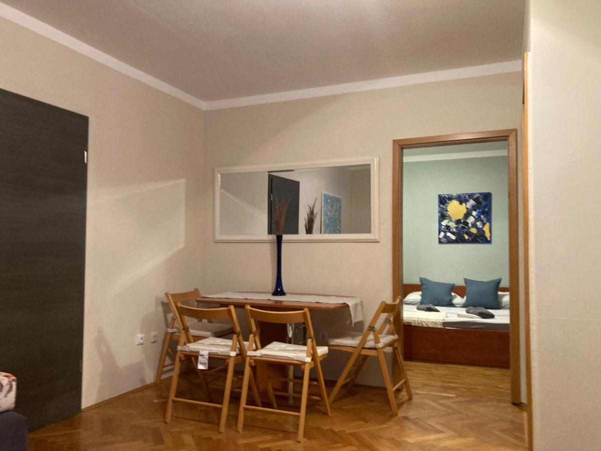 Guest House Adria 두기라트 외부 사진