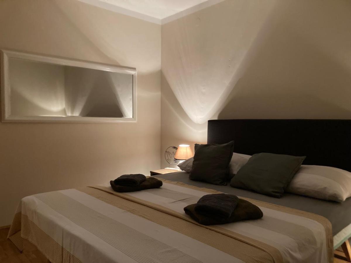 Guest House Adria 두기라트 외부 사진