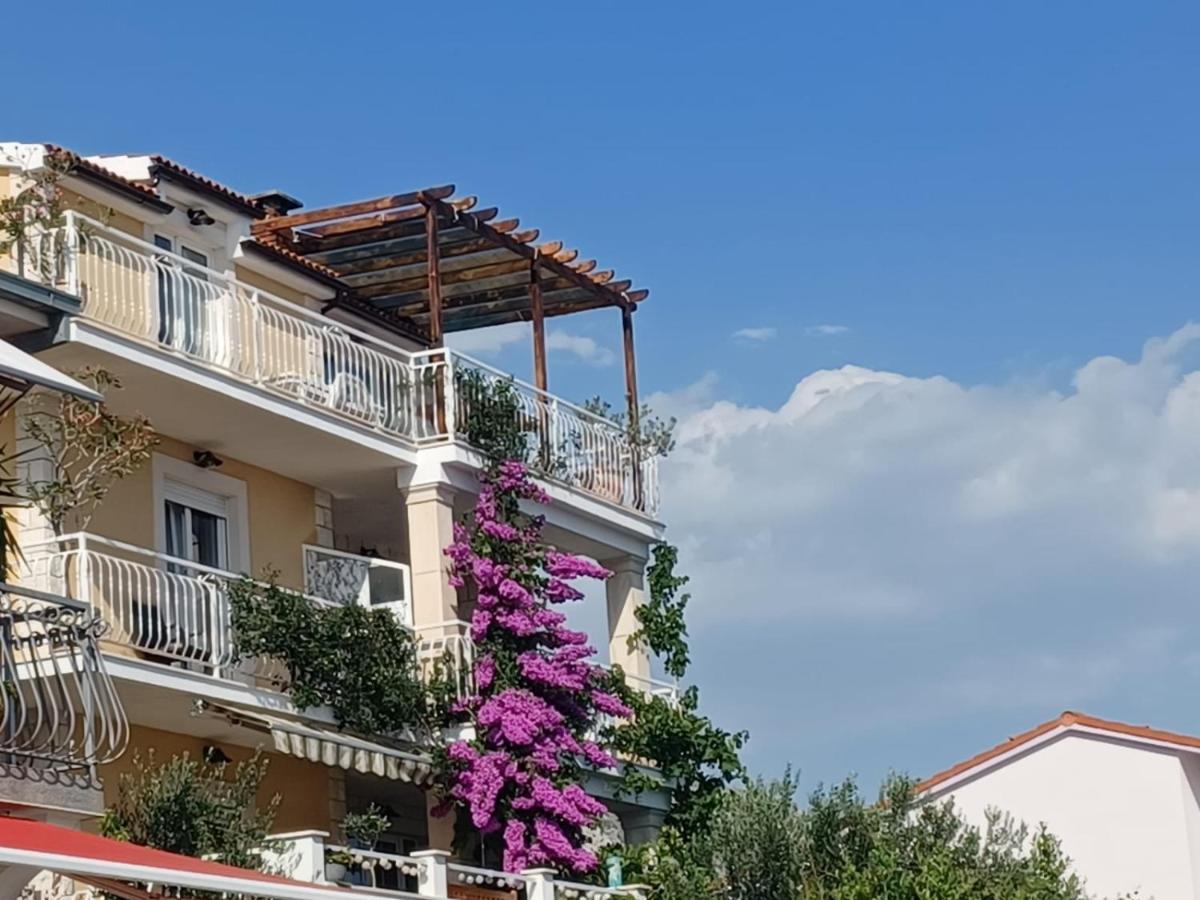 Guest House Adria 두기라트 외부 사진