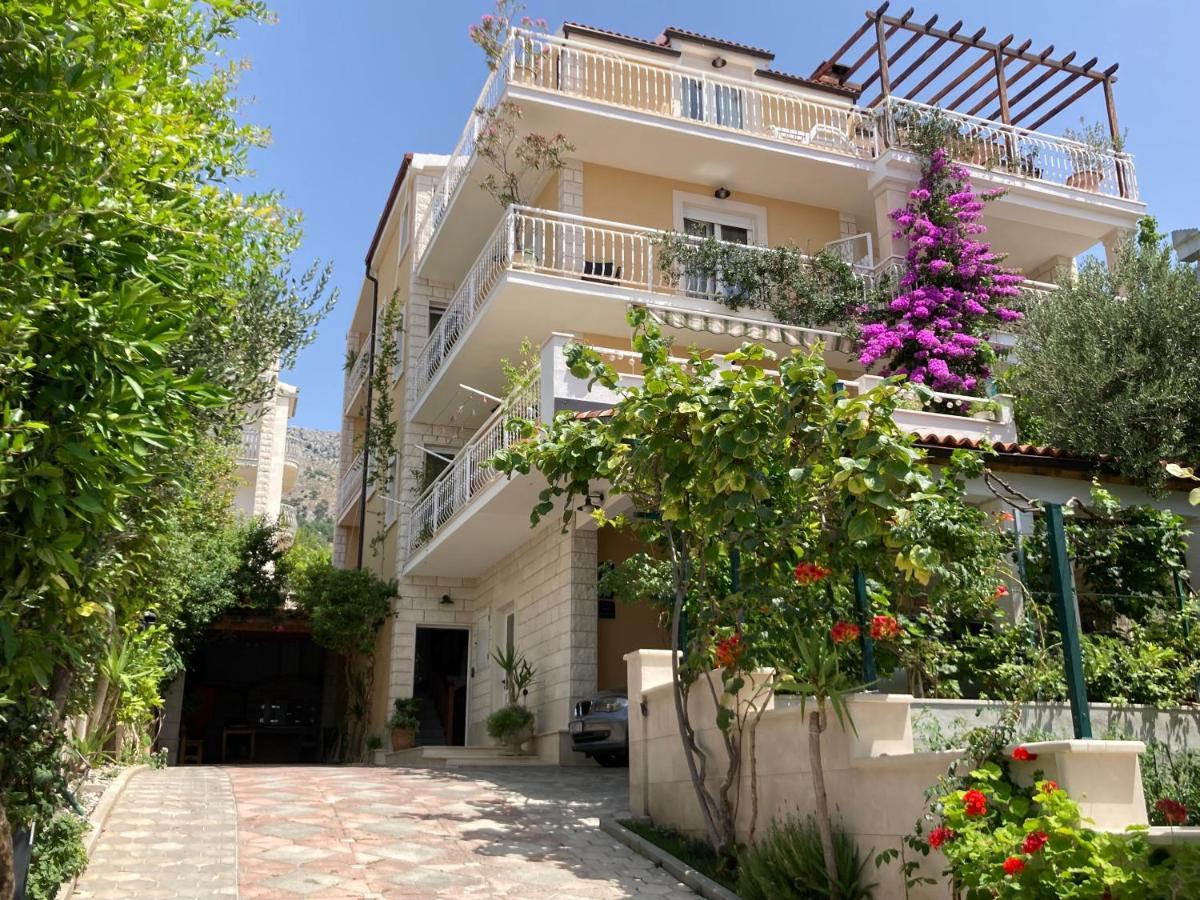 Guest House Adria 두기라트 외부 사진