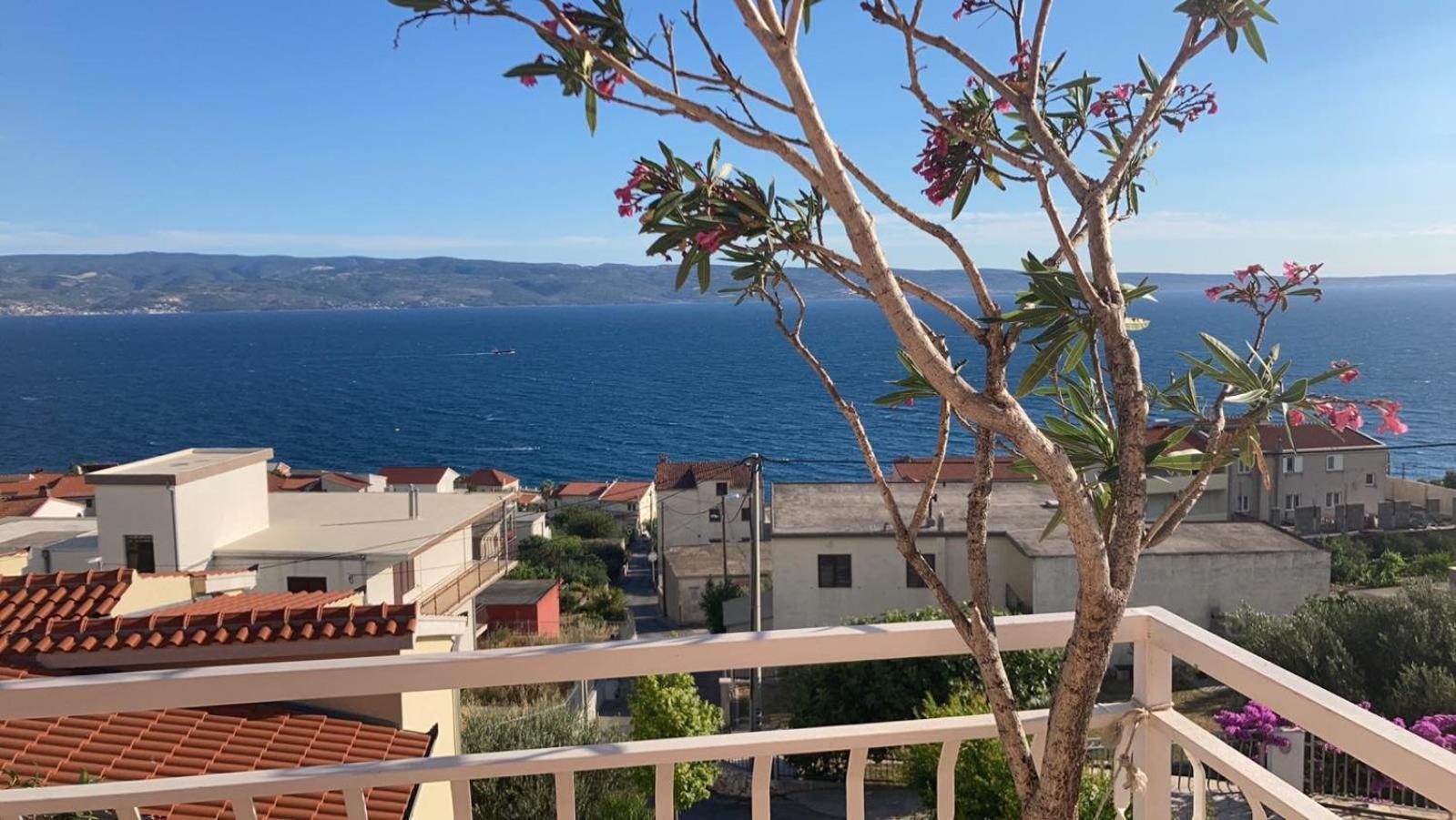 Guest House Adria 두기라트 외부 사진
