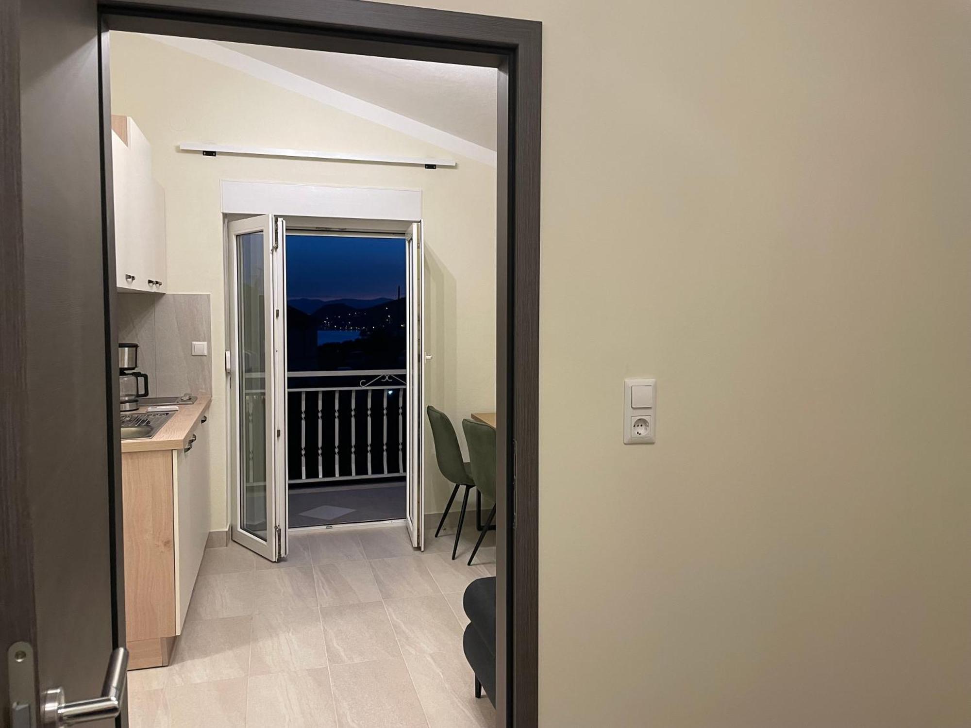 Guest House Adria 두기라트 외부 사진