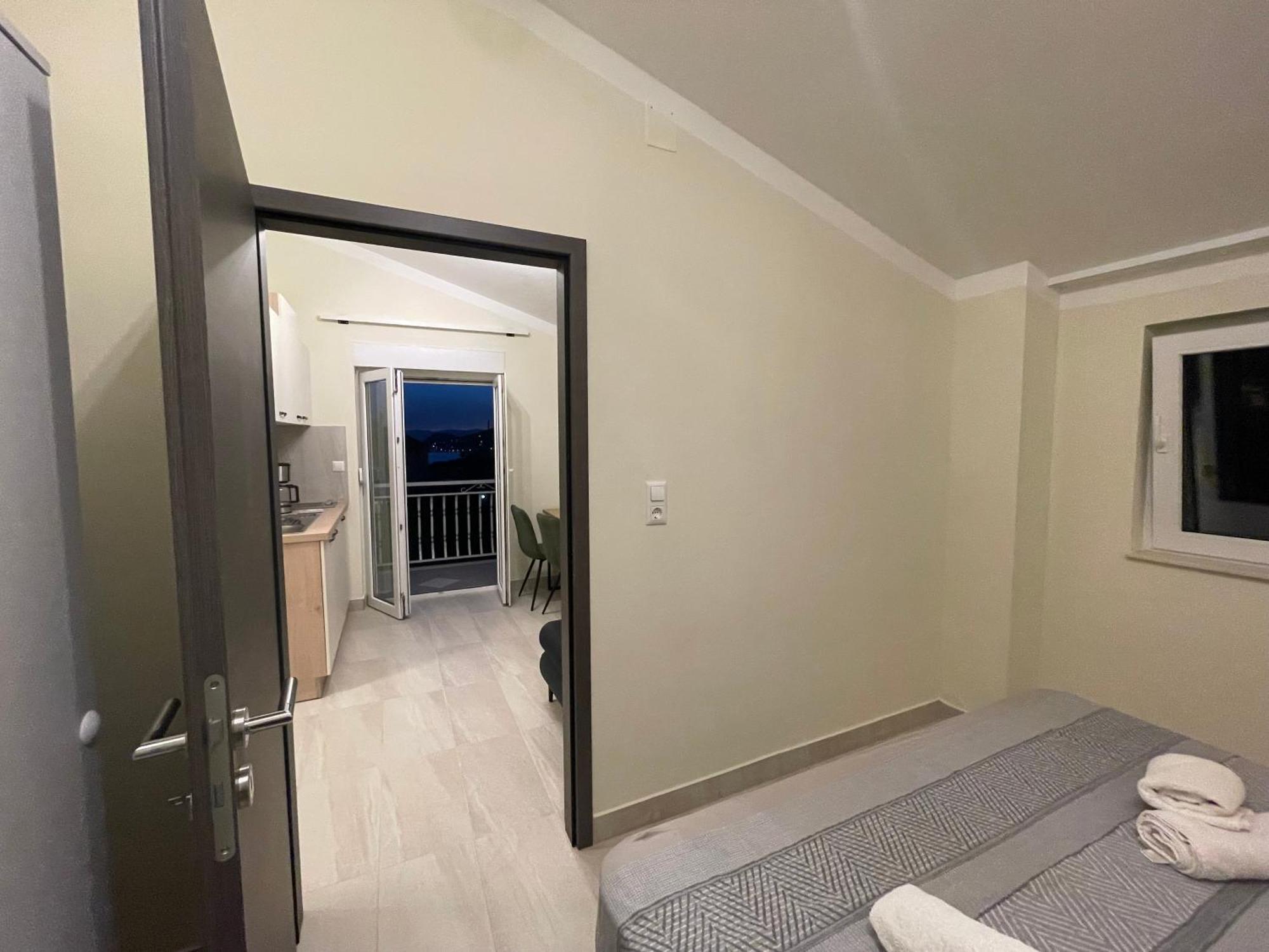 Guest House Adria 두기라트 외부 사진