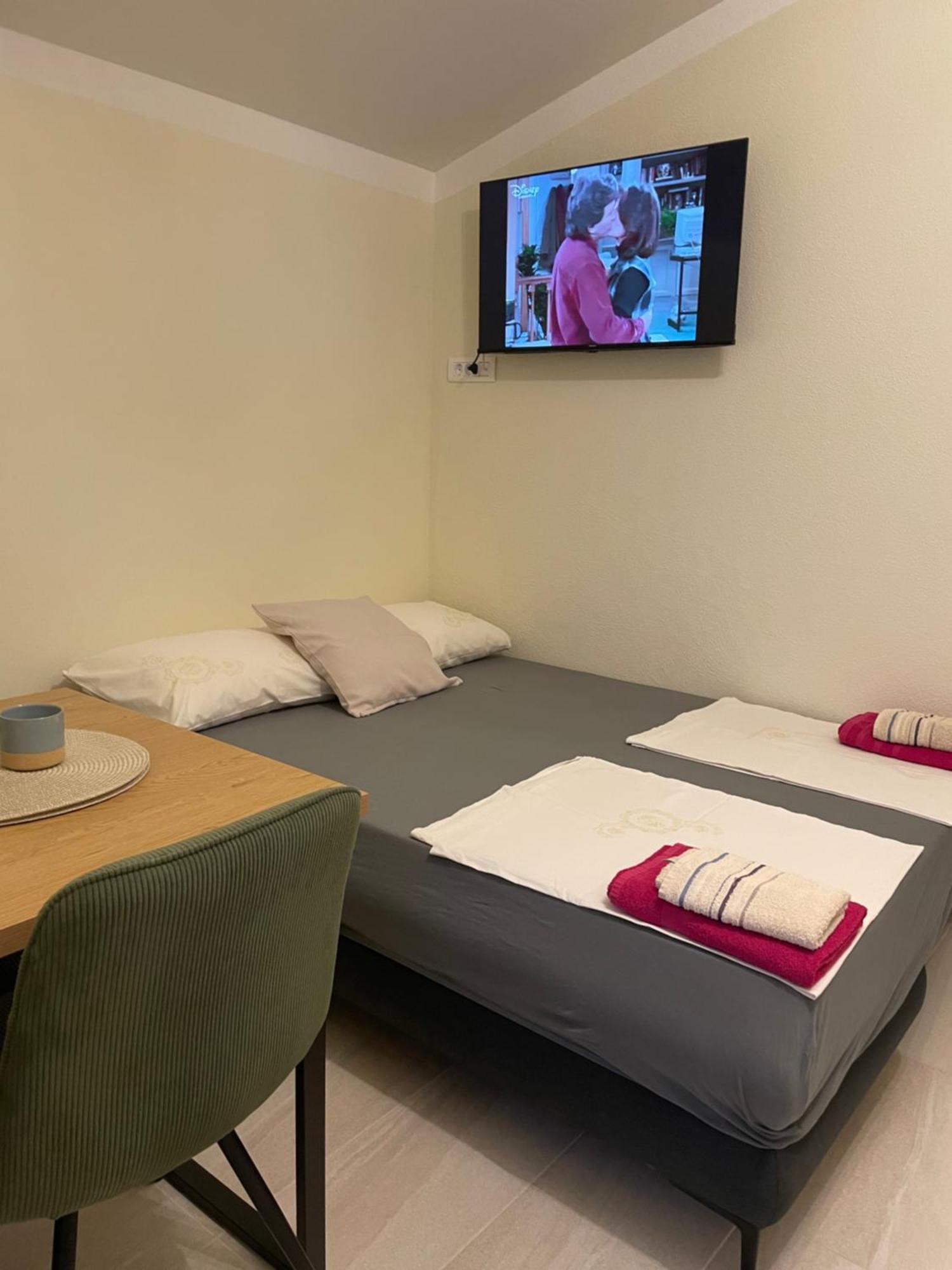 Guest House Adria 두기라트 외부 사진